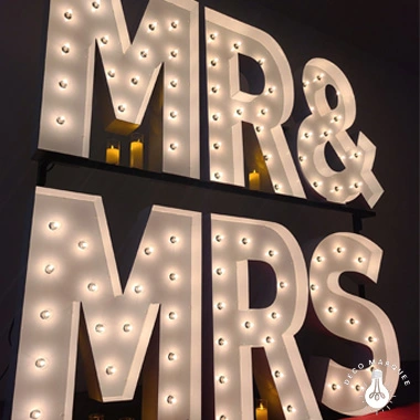 Mr and Mrs Light Up Numbers